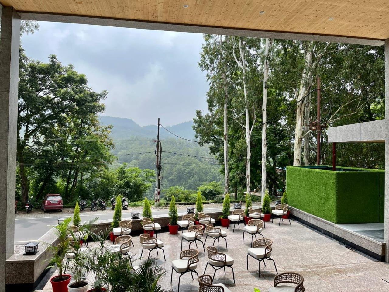 The Prominence Mussoorie Road Dehradun Hotel Kültér fotó